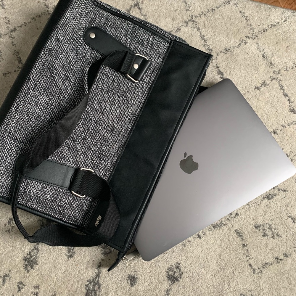 EPIC Travel Gear Laptop Bag